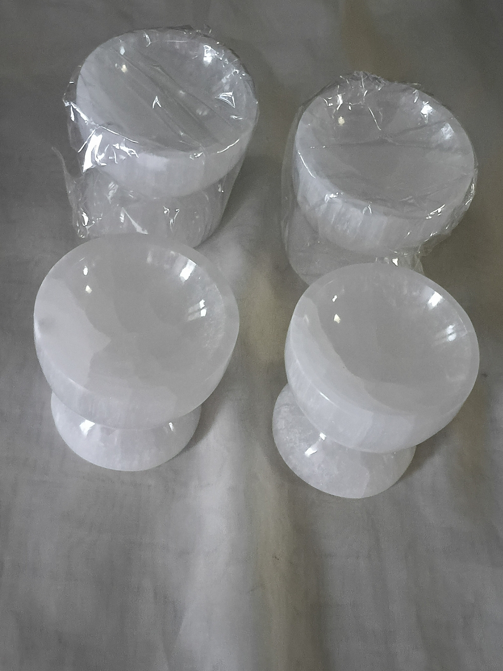 Natural Hand Carved Polished Selenite White Decorative Pedestal Bowls (1)
